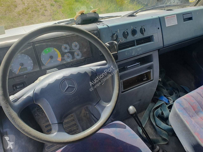 Furgoneta Mercedes 815 D