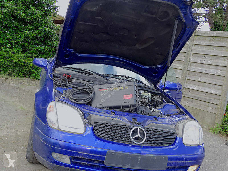 Furgoneta Mercedes 200