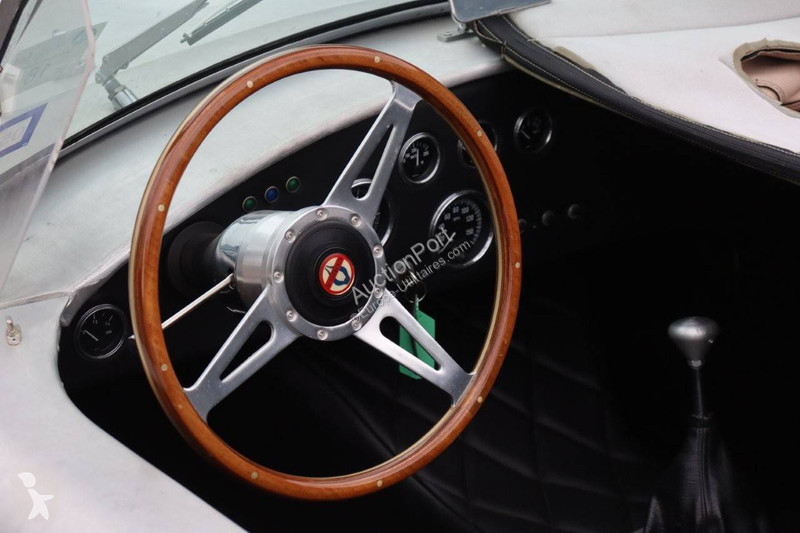 Furgoneta   Cobra replica