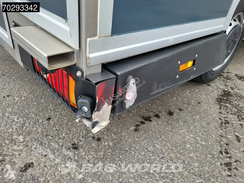 Véhicule utilitaire Renault Bakwagen Airco...