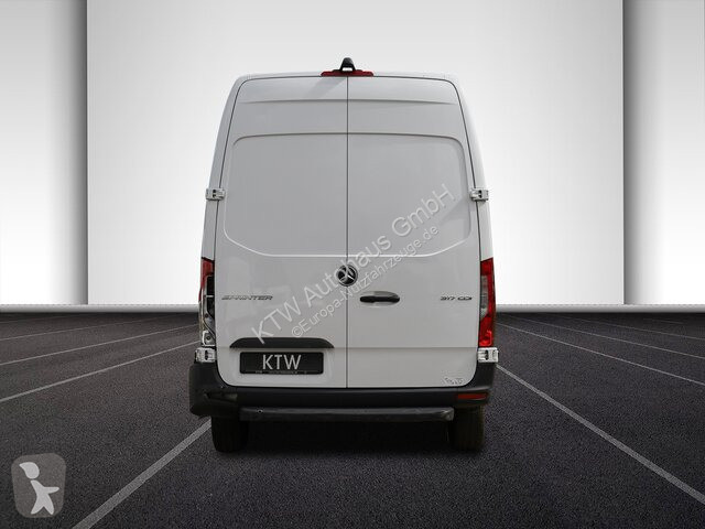 Autoutilitară Mercedes 317 CDI...