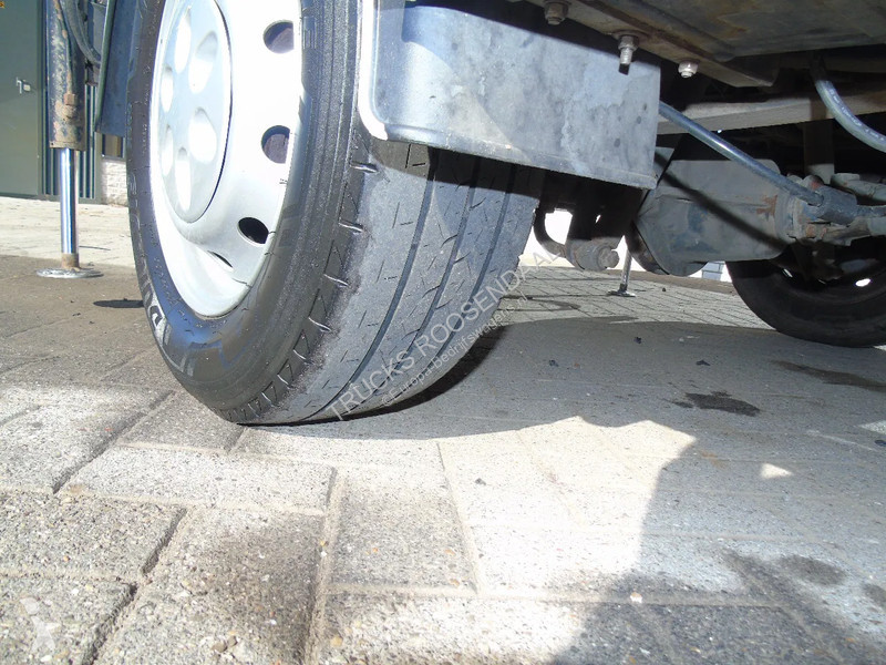 Véhicule utilitaire Iveco 35S15 + amcoveba 602...