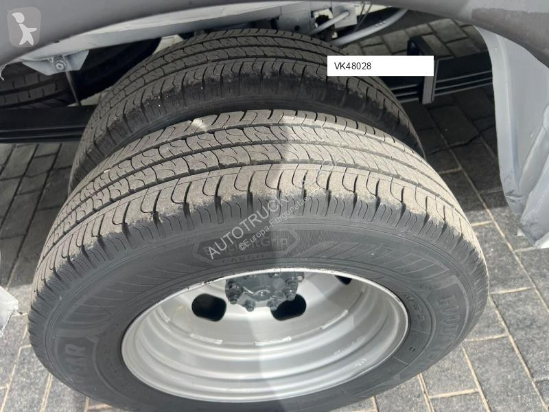 Furgoneta Renault MASTER CARGA CON PLATAFORMA...