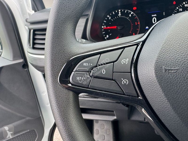 عربة نفعية Renault 2.0 BLUE DCI 150 EDC