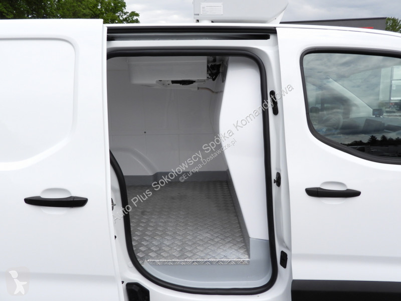 Véhicule utilitaire Toyota CITY