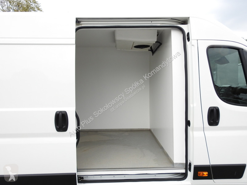 Samochód dostawczy Peugeot  BOXER