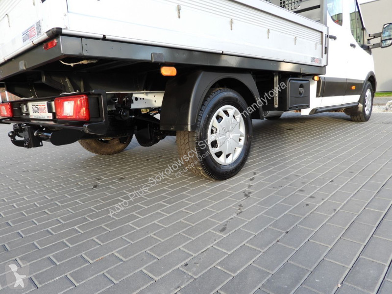 Samochód dostawczy Ford 4 x 4 TRANSIT
