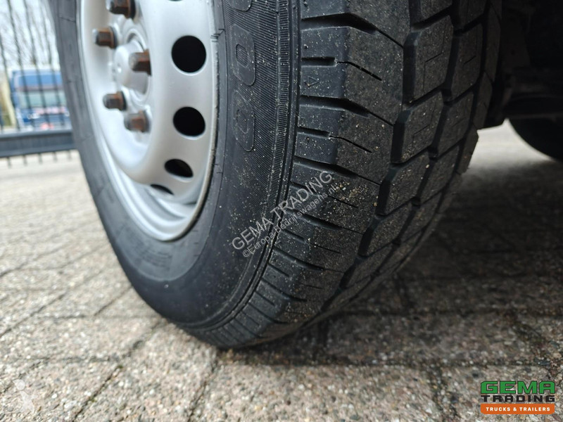 Varevogn Volkswagen 2.5 TDI BE Tractor - Manual...