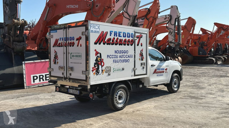 Furgoneta Toyota Hilux 4X4 Comfort Frigo