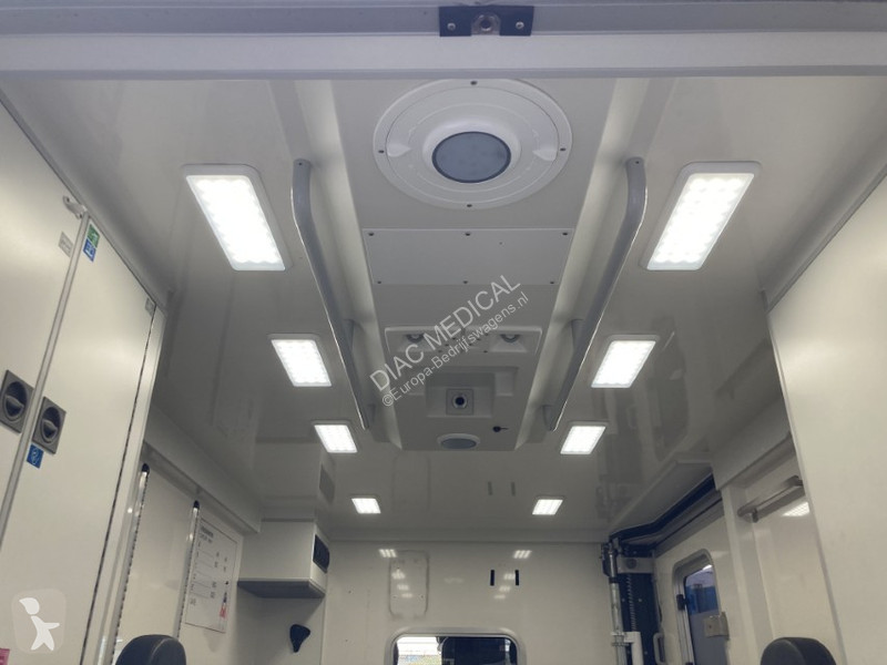 عربة نفعية Fiat Maxi Container Ambulance