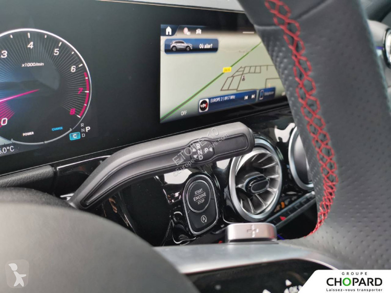 عربة نفعية Mercedes GLA 200 7G-DCT