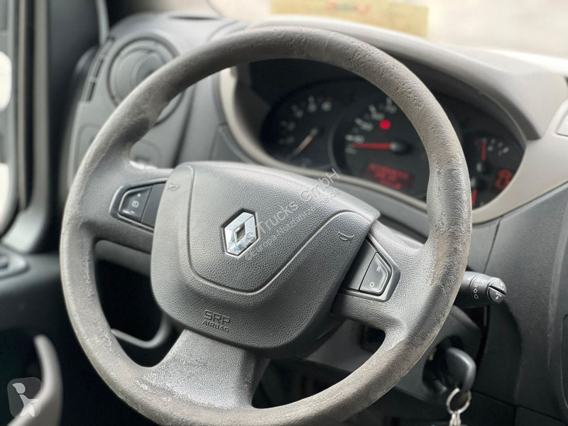 Furgoneta Renault DoKa Pritsche