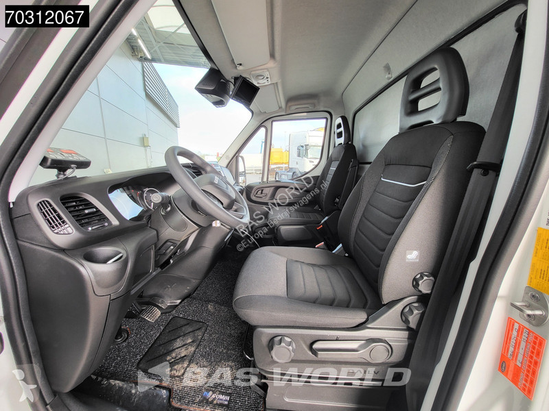Furgoneta Iveco For rent in Germany from €3.795...