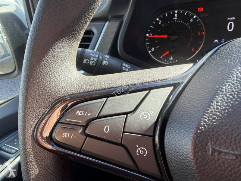 عربة نفعية Renault