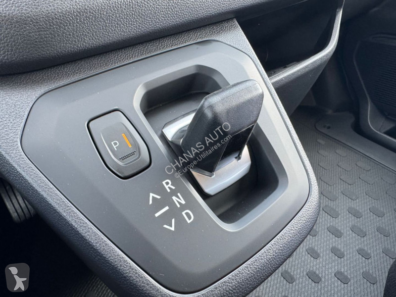 Véhicule utilitaire Renault L1H1 3T BLUE DCI...