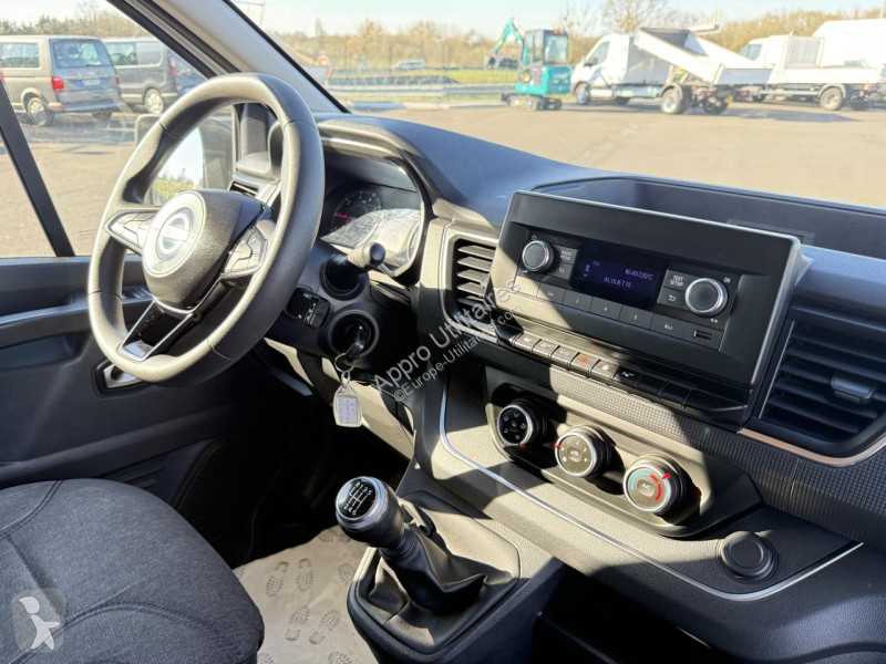 عربة نفعية Nissan PRIMASTAR Acenta 2.8t L1H1...