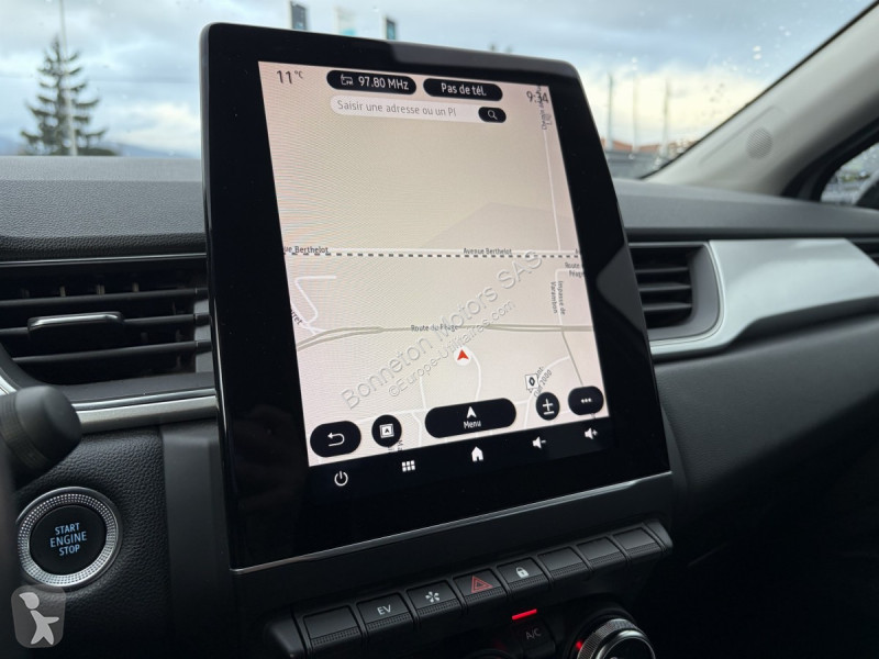 Samochód dostawczy Renault (2) techno E-Tech...