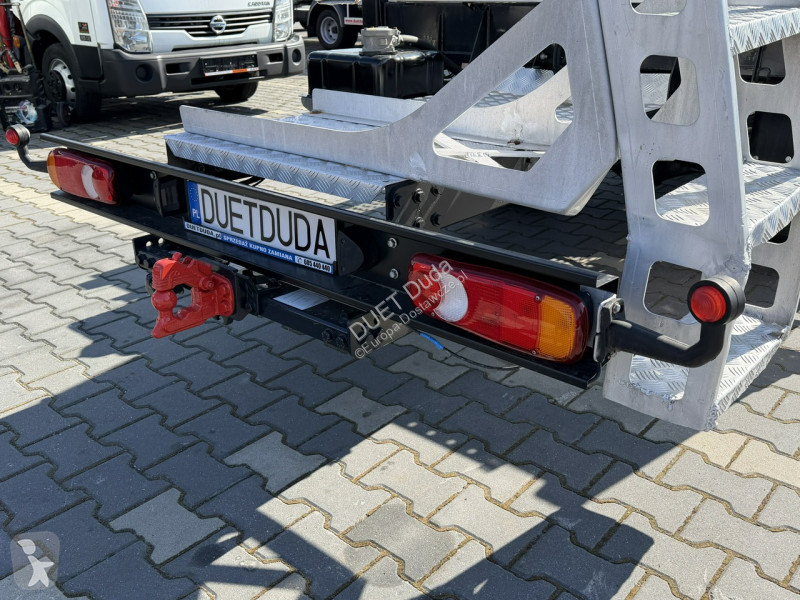 Furgoneta Nissan