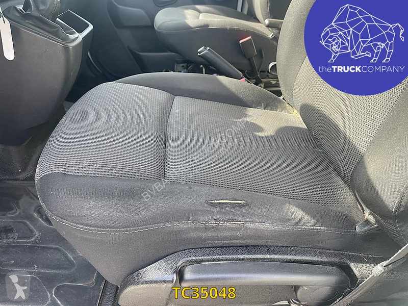 Samochód dostawczy Renault
