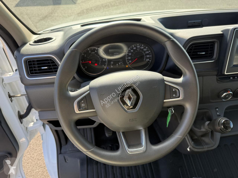 Véhicule utilitaire Renault MASTER Grand...