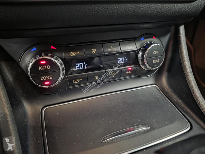 Véhicule utilitaire Mercedes CLA Shooting Brake...