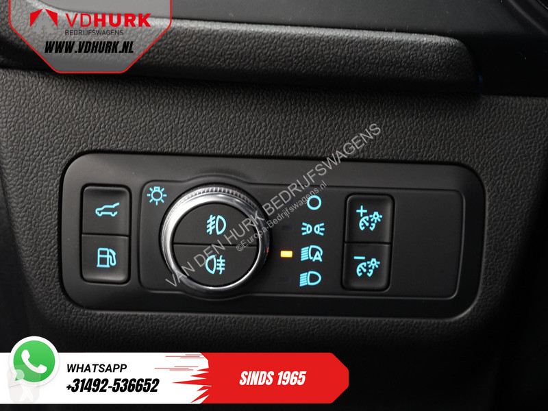 Samochód dostawczy Ford 2.5 PHEV 225 pk ST-Line...