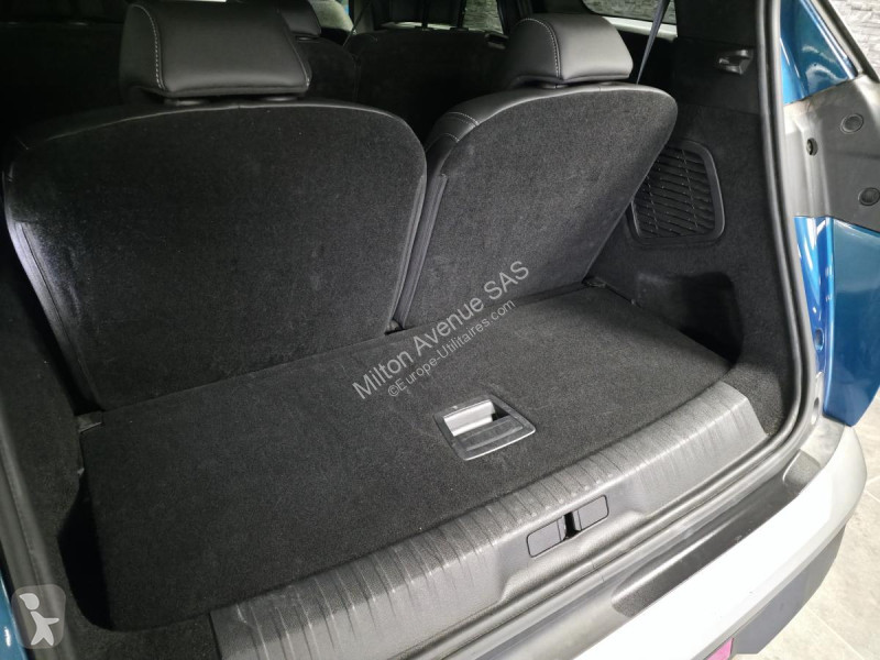 عربة نفعية Peugeot 5008 1.2i Hybrid -136 - BV...