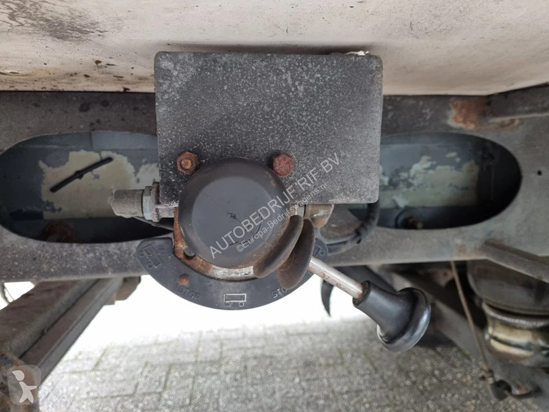 Samochód dostawczy Iveco 40C17 B/E 10T...