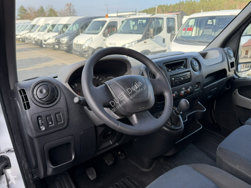 Samochód dostawczy Renault