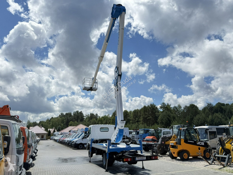 Furgoneta Nissan