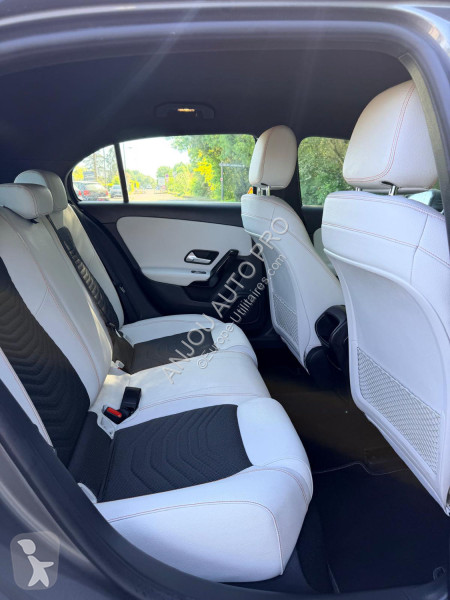 عربة نفعية Mercedes 180 D 7G-DCT STYLE LINE