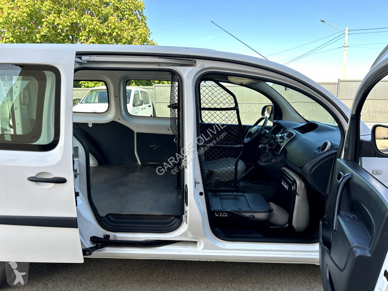 Véhicule utilitaire Renault Maxi Grand Volume...