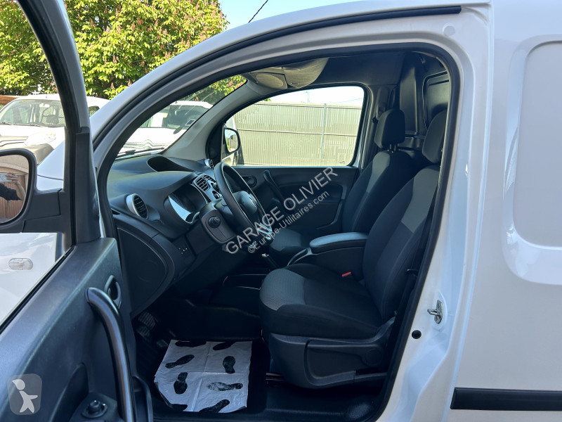 Véhicule utilitaire Renault Maxi Grand Volume...