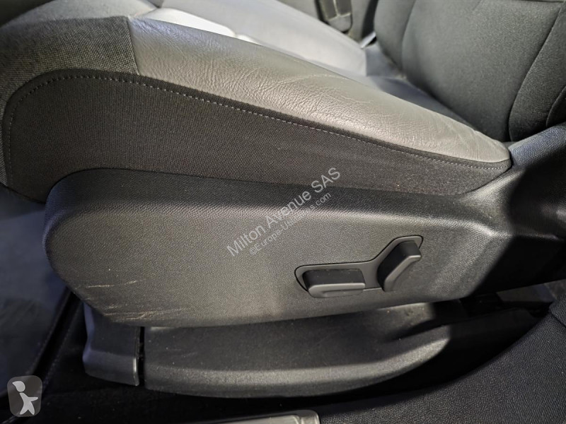 Véhicule utilitaire Citroën C5 AIRCROSS 2.0...