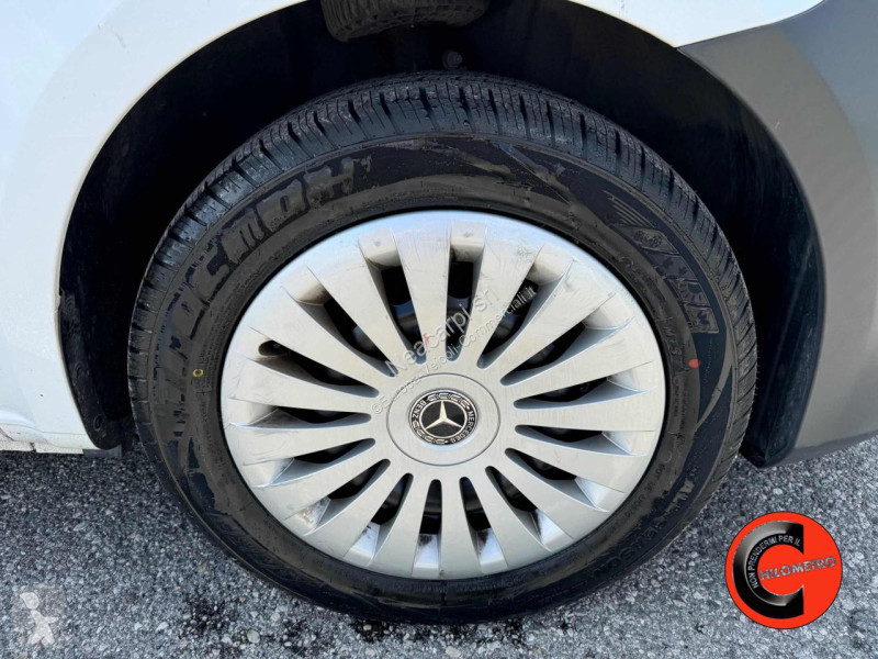 Коммерческий автомобиль Mercedes