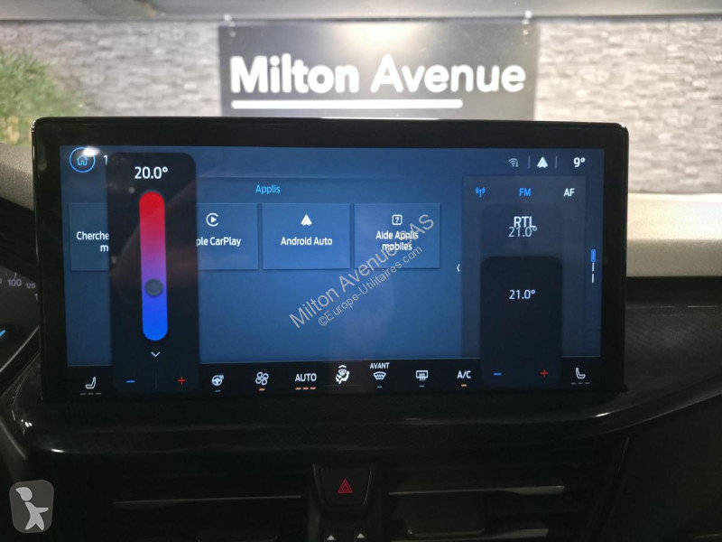 Véhicule utilitaire Ford FOCUS 1.0 EcoBoost...