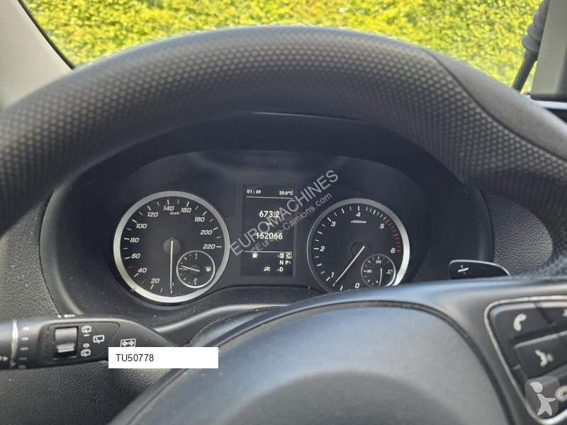 Véhicule utilitaire Mercedes VITO 116