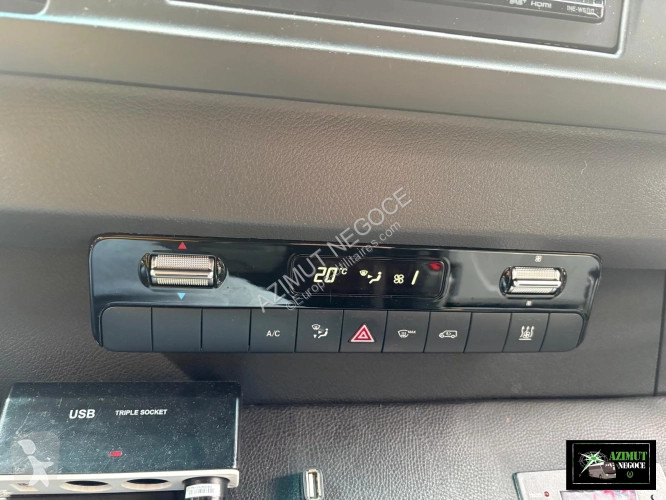 Véhicule utilitaire Mercedes idilis