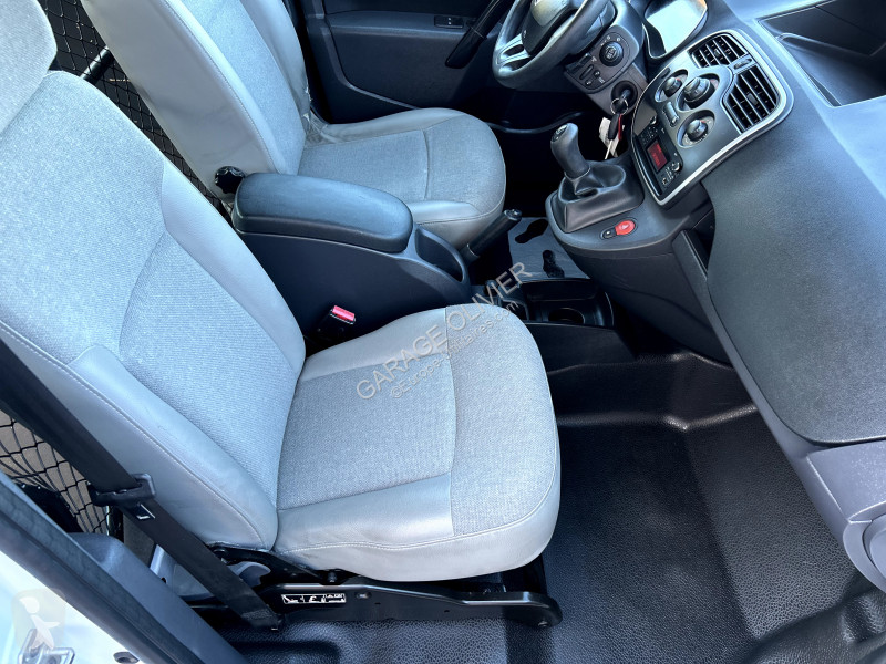 Véhicule utilitaire Renault Maxi Grand Volume...