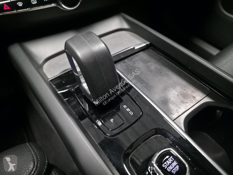 Samochód dostawczy Volvo XC60 B4 Micro-Hybride...