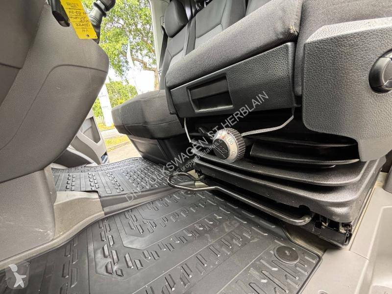 Volkswagen CRAFTER VAN 35 L3H3 2.0 TDI 177 CH van