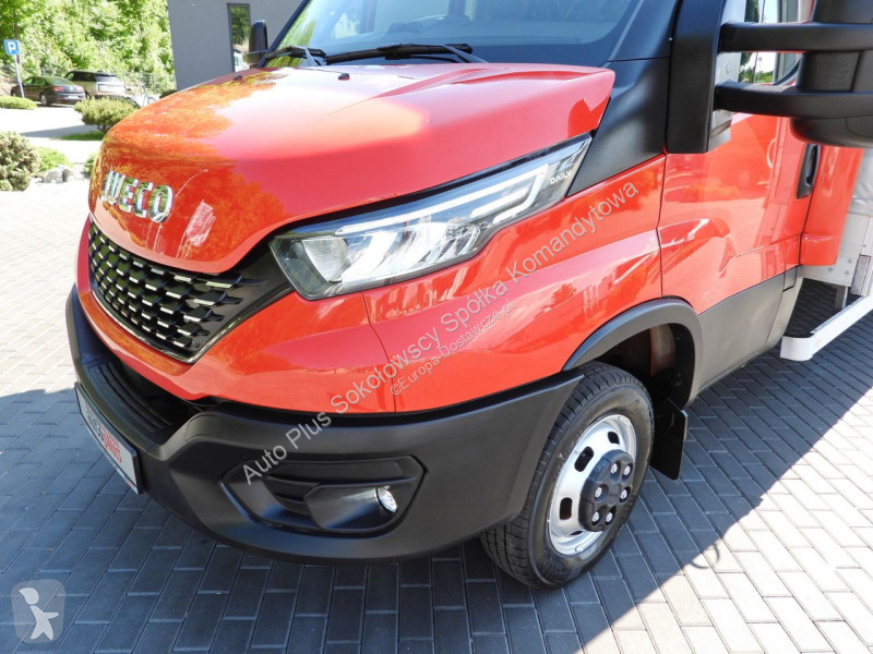 Veicolo commerciale Iveco 50C18 DAILY