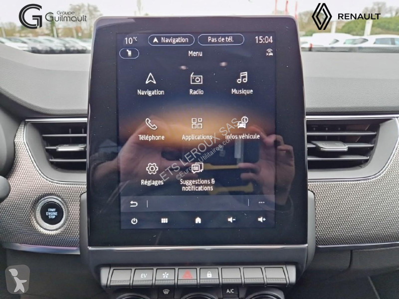 عربة نفعية Renault ARKANA