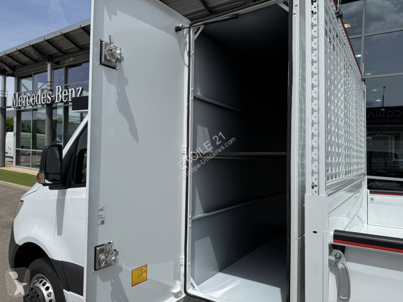 Furgoneta Mercedes SPRINTER CHASSIS CAB 517 CDI...