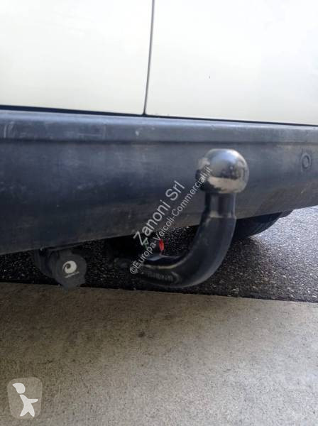 عربة نفعية Toyota