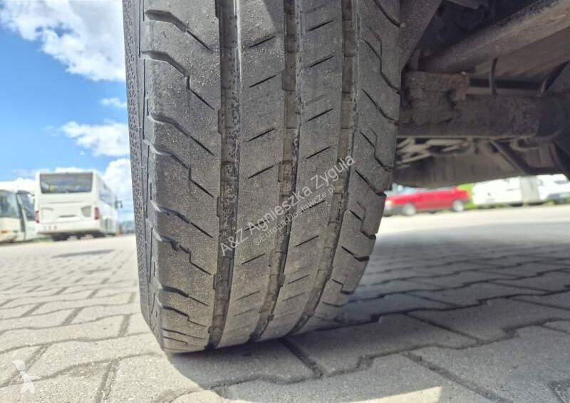 Furgoneta Iveco DAILY 35-140 / SPROWADZONY Z...