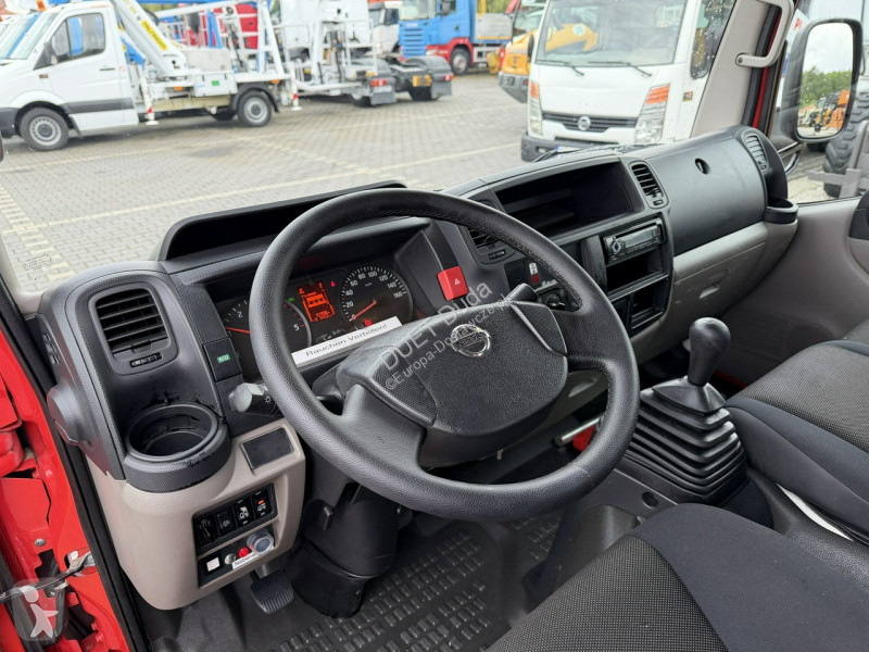 Furgoneta Nissan