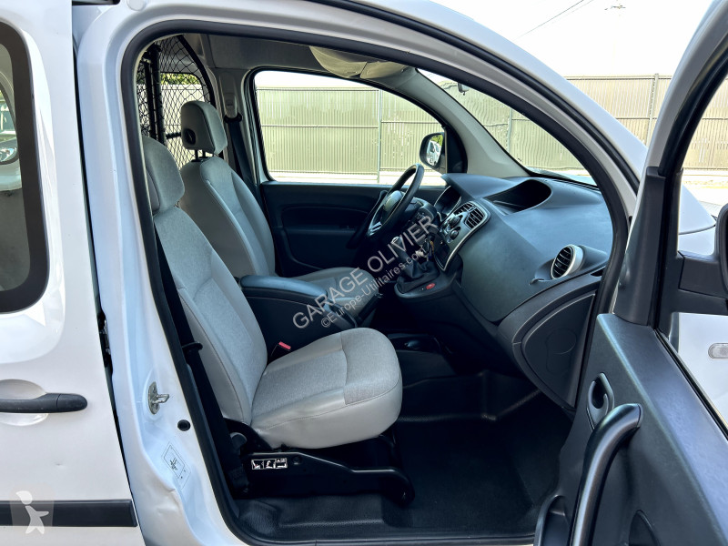 Véhicule utilitaire Renault Maxi Grand Volume...