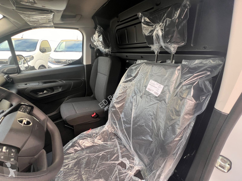 Véhicule utilitaire Opel Cargo...
