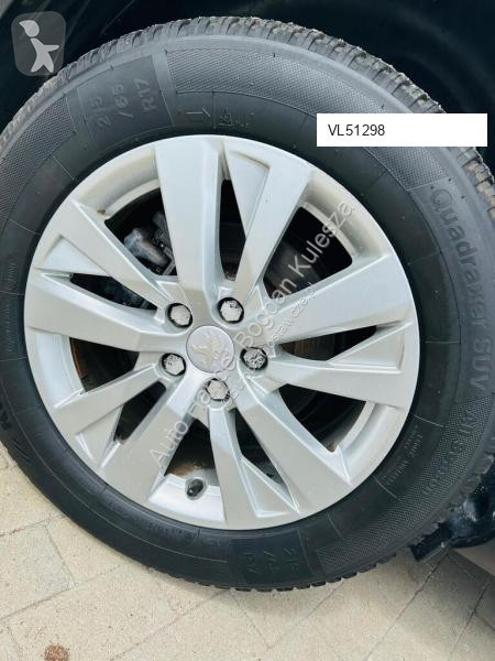 Samochód dostawczy Peugeot